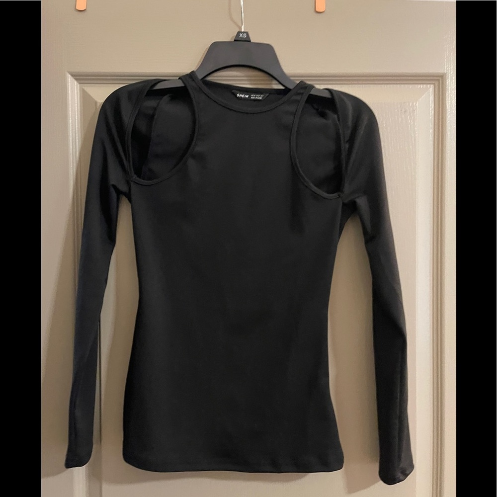 Black open shoulder shirt